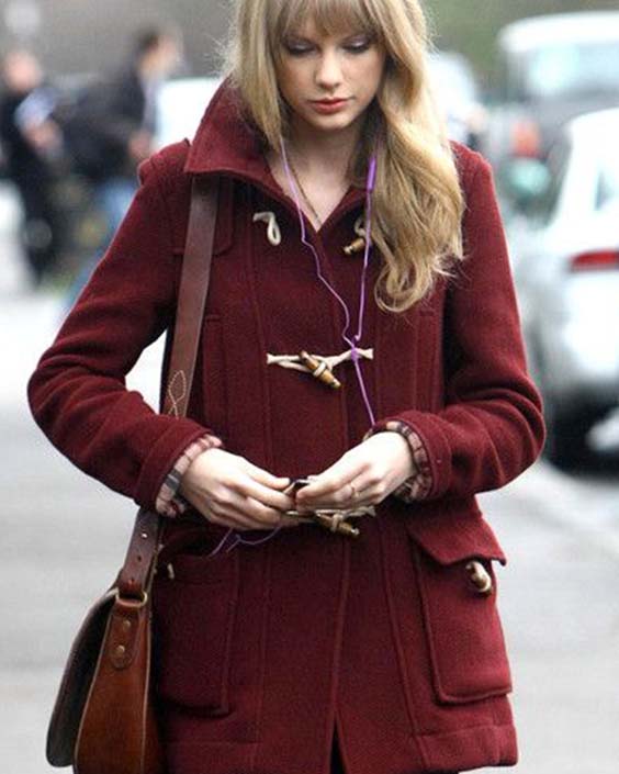 Taylor Swift in a cute red jacket